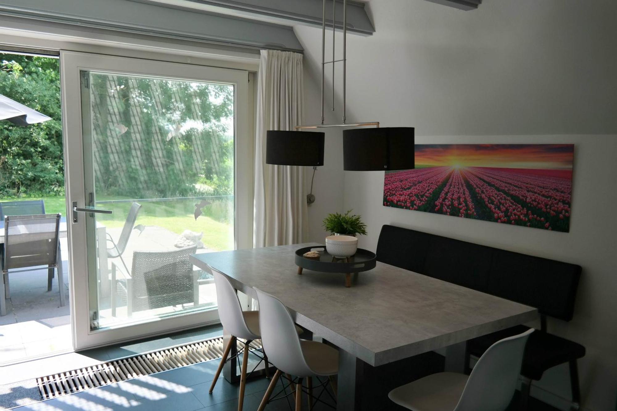Sonnenhaus 6 Pers House With Sunny Terrace At A Typical Dutch Canal & By Lauwersmeer Lake. Anjum 외부 사진